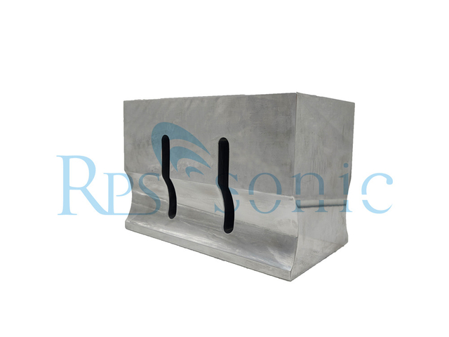 Sonotrodo ultrasónico para sistema de soldadura con análisis FEA